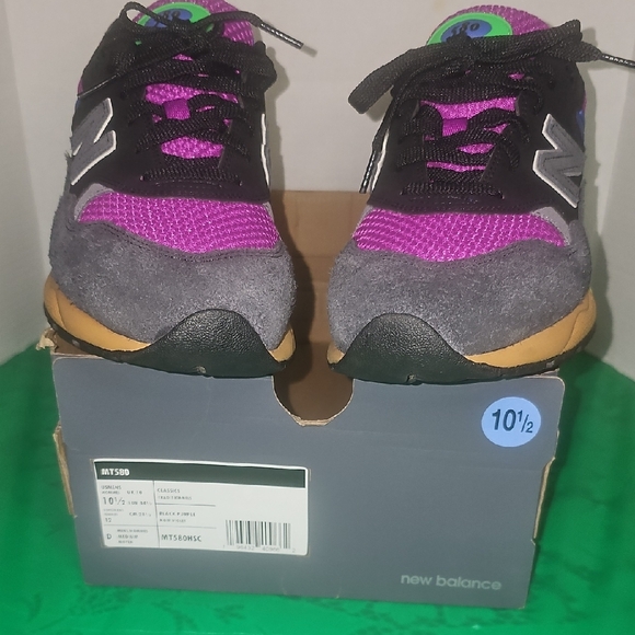 New Balance 580 - Picture 10 of 11